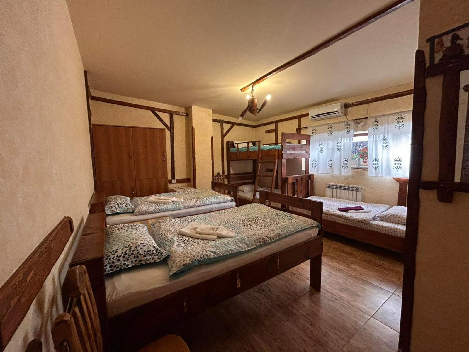 Machanents Art Hotel Vagharshapat Ngoại thất bức ảnh