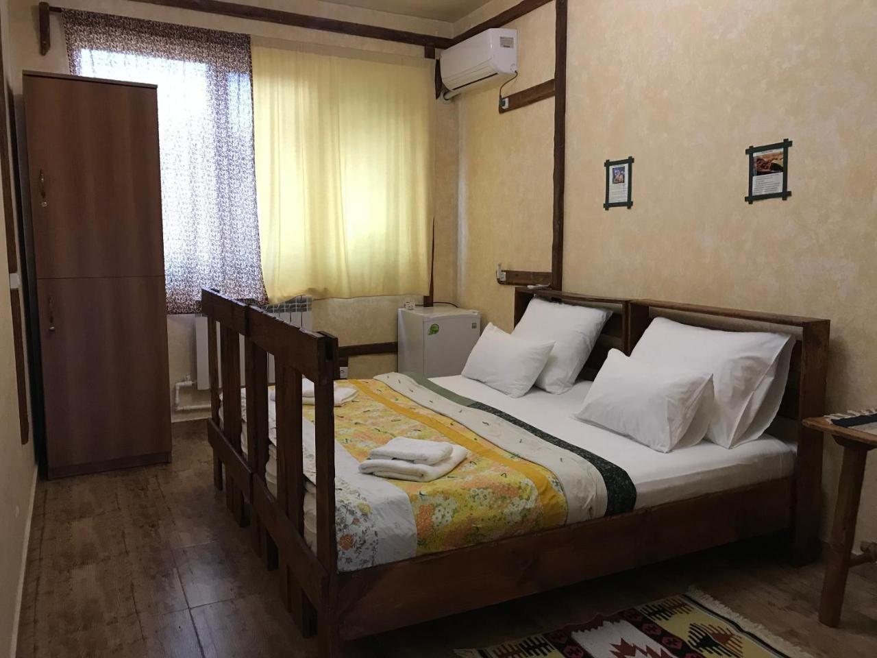 Machanents Art Hotel Vagharshapat Ngoại thất bức ảnh