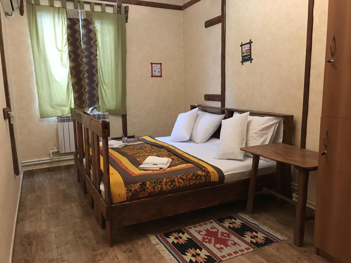 Machanents Art Hotel Vagharshapat Ngoại thất bức ảnh