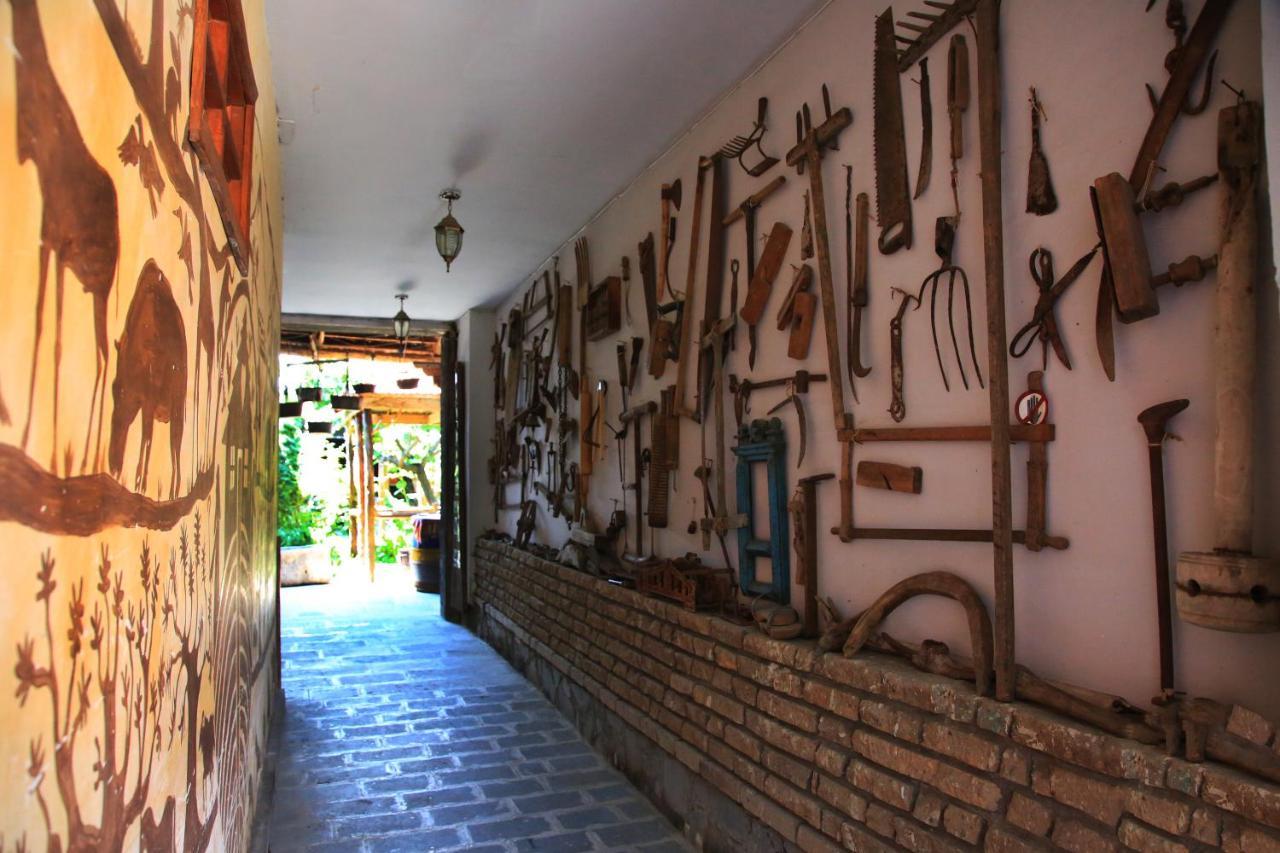 Machanents Art Hotel Vagharshapat Ngoại thất bức ảnh